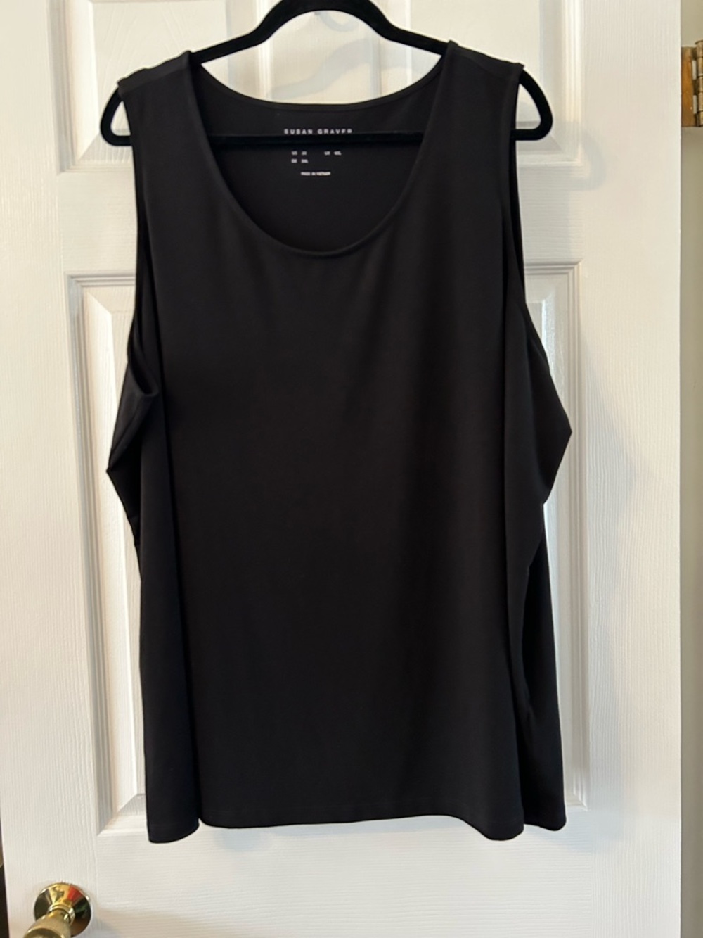 Susan Graver Black Sleeveless Scoop Neck Tank